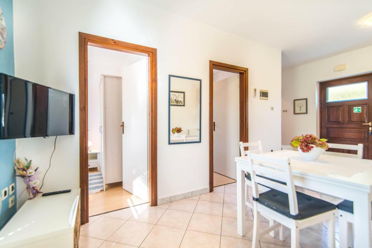 Apartments Ida Sveta Marina Drenje  エクステリア 写真