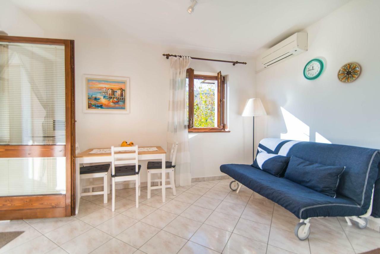 Apartments Ida Sveta Marina Drenje  エクステリア 写真